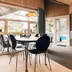 Semesterbostad 5 Star In *